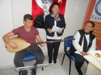 ON BIR AYıN SULTANı - Şairler Ve Ozanlar Oruçlarını Kahramanlık Türküleri Eşliğinde Açtı