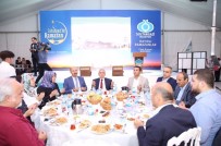 ALI USLANMAZ - Sultangazi'deki İftar Yemeği Öğrencileri Bir Araya Getirdi