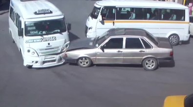 Afyonkarahisar'daki Trafik Kazaları MOBESE'de