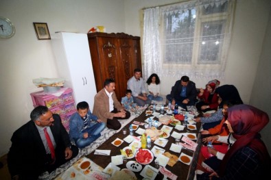 Işın Çifti İftar Ziyaretlerine Devam Ediyor