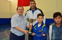 ABDURRAHIM KARAKOÇ - Pursaklar'da Okul Sporları Şampiyonları Ödüllerine Kavuştu