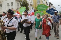 DÜNYA ÇEVRE GÜNÜ - Temiz Bir Çevre İçin Yürüdüler