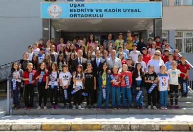 Uşak'ta Devlet Okulu Öğrencilerinden Uluslararası Başarı