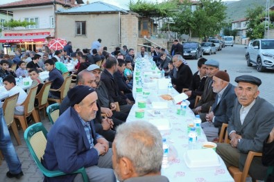 Yahyalı'da Kardeşlik Sofrası Gazibeyli'de Kuruldu