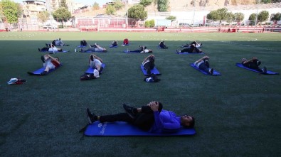 Bayraklı'da Sabah Sporu Tam Gaz