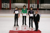 TAKIM KAMPI - İhlas Koleji Öğrencisi Buz Pateninde Şampiyon Oldu