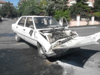 RAMAZAN DOĞAN - Malatya'da İki Otomobil Çarpıştı Açıklaması 1 Yaralı