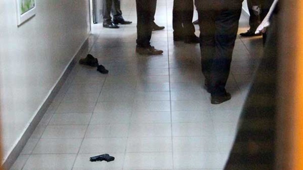 Hastanede silah sesleri! Müdür makamında vuruldu