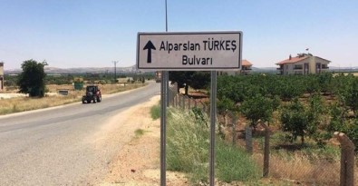 Alparslan Türkeş'in Adı, Bulvarda Yaşayacak