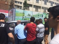 KALP MASAJI - Ambulans Beklerken Canından Oluyordu