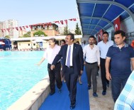 KARNE HEDİYESİ - Hayalpark'ta Yüzme Kursları Başladı