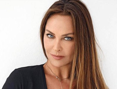 Hülya Avşar'dan Arda'ya destek