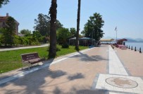 KORDON - Köyceğiz Kordonuna Yeni Oturma Bankları