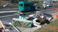 TIR ŞOFÖRÜ - Kumburgaz'da Trafik Kazası Açıklaması 2 Ölü, 1 Yaralı