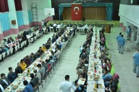 ALI ARSLANTAŞ - Refahiye'de Vatandaşlar İftarda Buluştu
