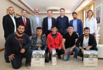 BAYBURT ÜNİVERSİTESİ - Şampiyon Güreşçiler Ödüllendirildi