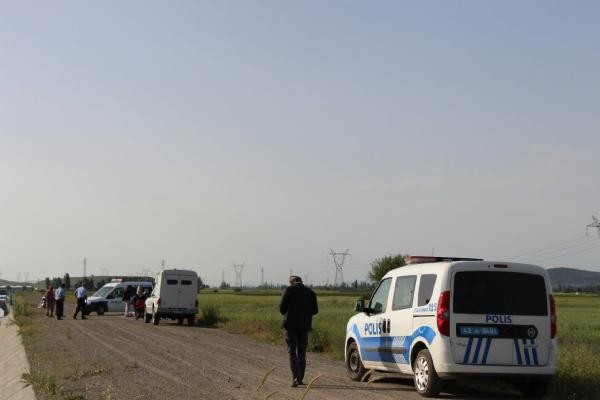 Birlikte tatile gittiği boşandığı eşi, boğazını kesti