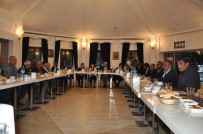 MUHTARLIKLAR - Başkan Karaçanta, İftarda Muhtarlar Ve Basın Mensuplarıyla Bir Araya Geldi