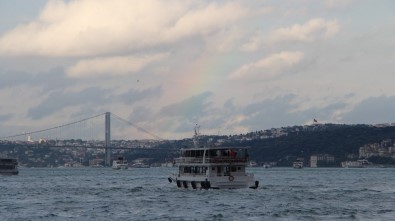 İstanbullulara Gökkuşağı Sürprizi
