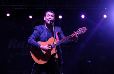 Kepez'de Onur Nugay Konseri