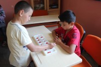 HUNLAR - Öğrencilere Geleneksel Zeka Oyunları Öğretiliyor