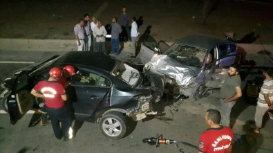 İki Otomobil Çarpıştı Açıklaması 1 Ölü, 1 Yaralı