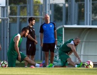 Paul Le Guen İlk Antrenmanına Çıktı