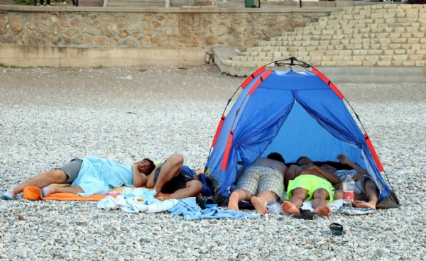 Antalya'nın gecesi İstanbul'un gündüzünü solladı