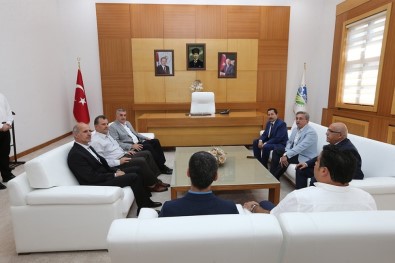 Başkan Toçoğlu, Vali Balkanlıoğlu'nu Makamında Ağırladı