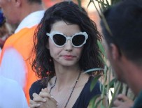 BEREN SAAT - Beren Saat'in canı sıkıldı!