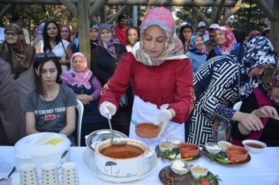 Gediz'de 'En Güzel Tarhana Pişirme' Yarışması