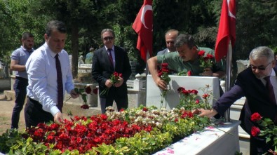 15 Temmuz Şehidi Özel Harekat Polisi Edip Zengin Mezarı Başında Anıldı