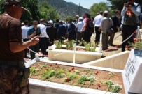 15 Temmuz Şehidi Polis Memuru Akif Altay Mezarı Başında Anıldı Haberi