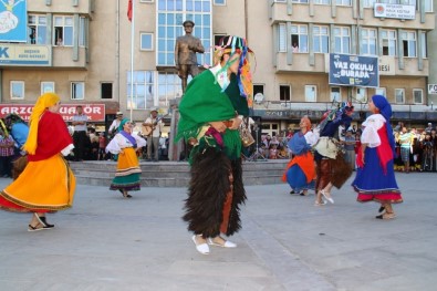 Akşehir'de Dans Ve Halk Oyunu Ekipleri Final Yaptı