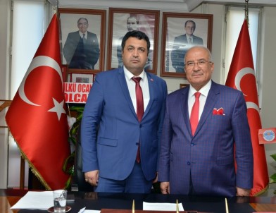 Başkan Kocamaz'dan, MHP'nin Yeni İl Başkanı Gölgeli'ye 'Hayırlı Olsun' Ziyareti