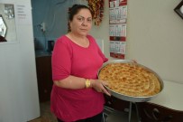 KÜÇÜK ESNAF - Depreme Dayanıklı, 70 Katlı Pekte Tatlı  Ev Baklavası