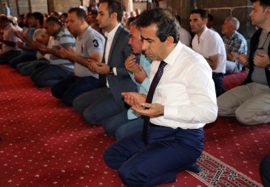 Diyarbakır'da 15 Temmuz Şehitleri İçin Mevlit Okutuldu