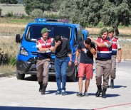 İNSAN KAÇAKÇILARI - Göçmen Kaçakçıları Adliyeye Sevk Edildi