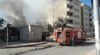 Siirt'te Sıcaklardan Dolayı Trafo Yandı