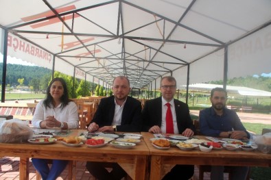 AK Parti Bilecik Milletvekili Eldemir Ve İl Başkanı Karabıyık Soruları Yanıtladı