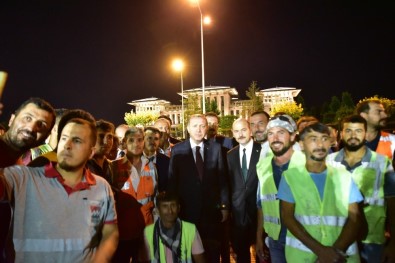Cumhurbaşkanı Erdoğan, 15 Temmuz Anıtı'nı İnceledi