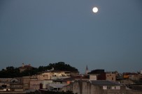 GALATA KÖPRÜSÜ - İstanbul'da Dolunaylı Ve Havai Fişekler Görsel Şölen