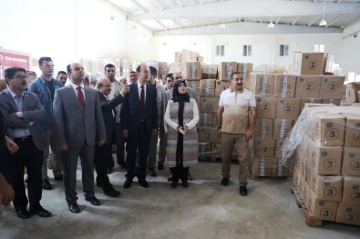 Suriye'ye 10 Tır Yardım Malzemesi Gönderildi