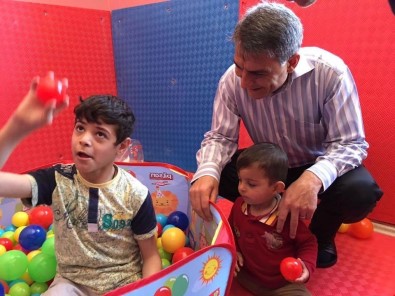 Tatvan'da Engelli Oyun Ve Eğitim Merkezi Açıldı
