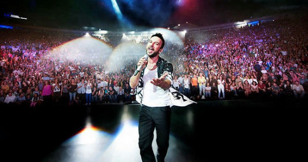 Tarkan'dan rekor kazanç