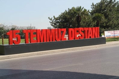 Atatürk Havalimanı'na '15 Temmuz Destanı' Yazısı Konuldu