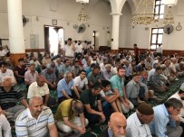 Adıyaman'da Camilerde Hatim Duası Yapıldı