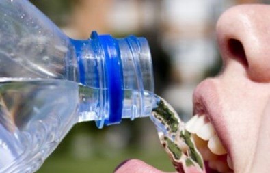 BPA'lı plastik şişelerde kanser satın alıyoruz