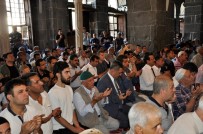 Diyarbakır'da 15 Temmuz Şehitleri İçin 2 Bin 250 Hatim Okutuldu