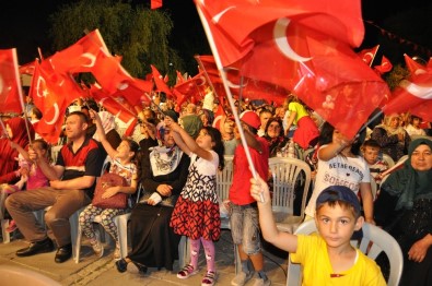 Gölbaşı'nda 'Demokrasi Nöbeti' Başladı